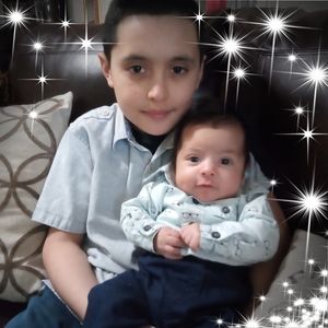 Meet your Posher, Ara